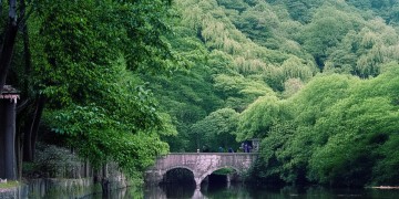 烟台小区换物业会收费吗？